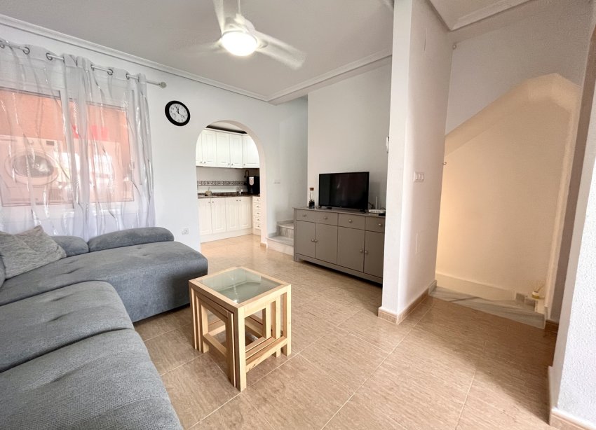 Resale - Terraced house / Townhouse - Avileses