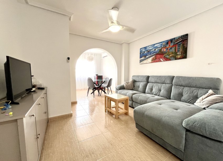 Resale - Terraced house / Townhouse - Avileses