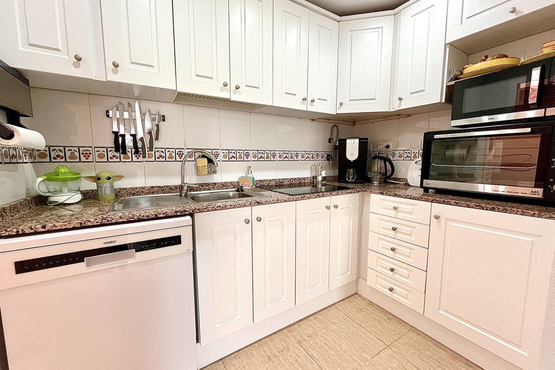 Resale - Terraced house / Townhouse - Avileses