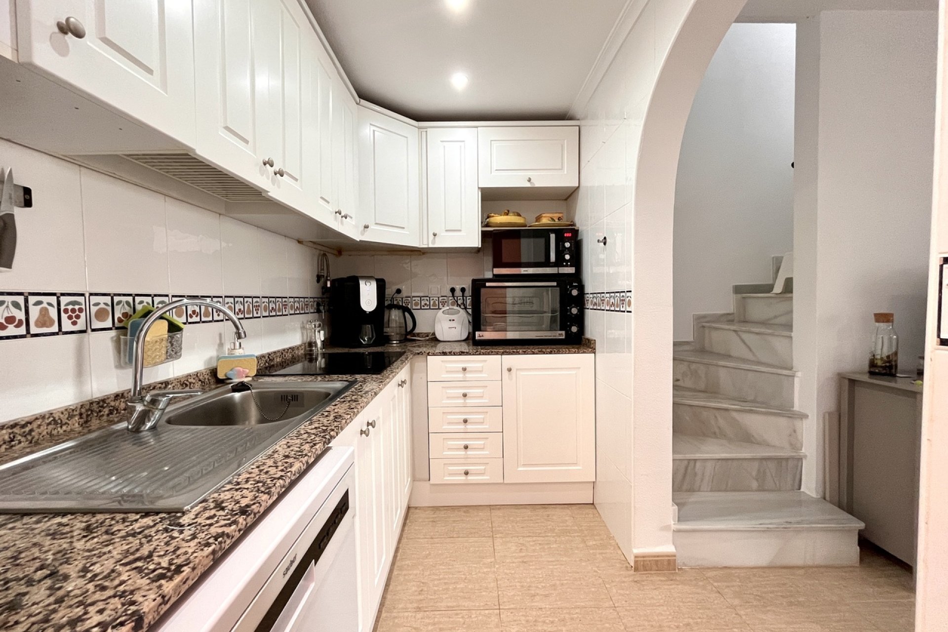 Resale - Terraced house / Townhouse - Avileses