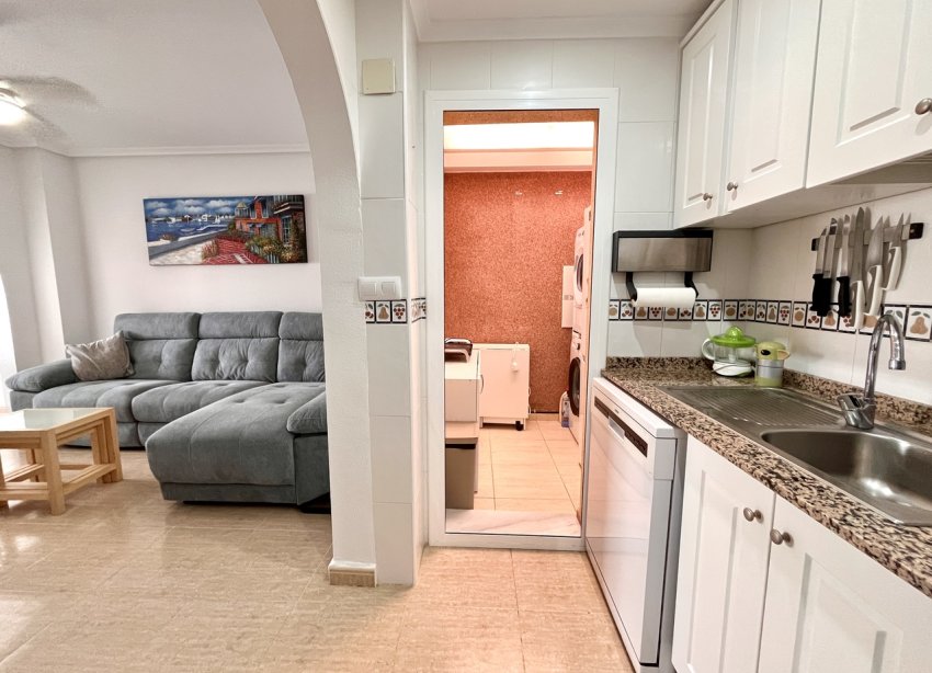 Resale - Terraced house / Townhouse - Avileses