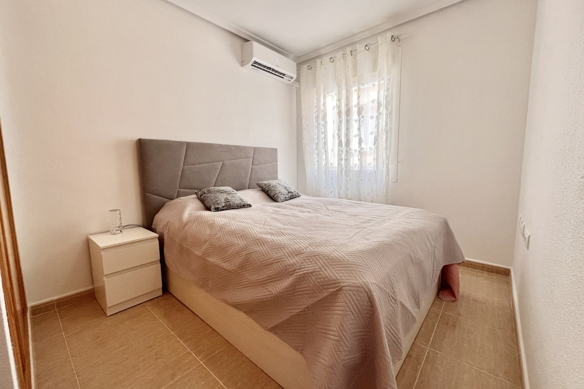 Resale - Terraced house / Townhouse - Avileses
