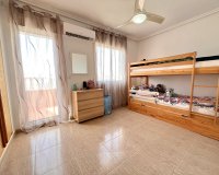 Resale - Terraced house / Townhouse - Avileses