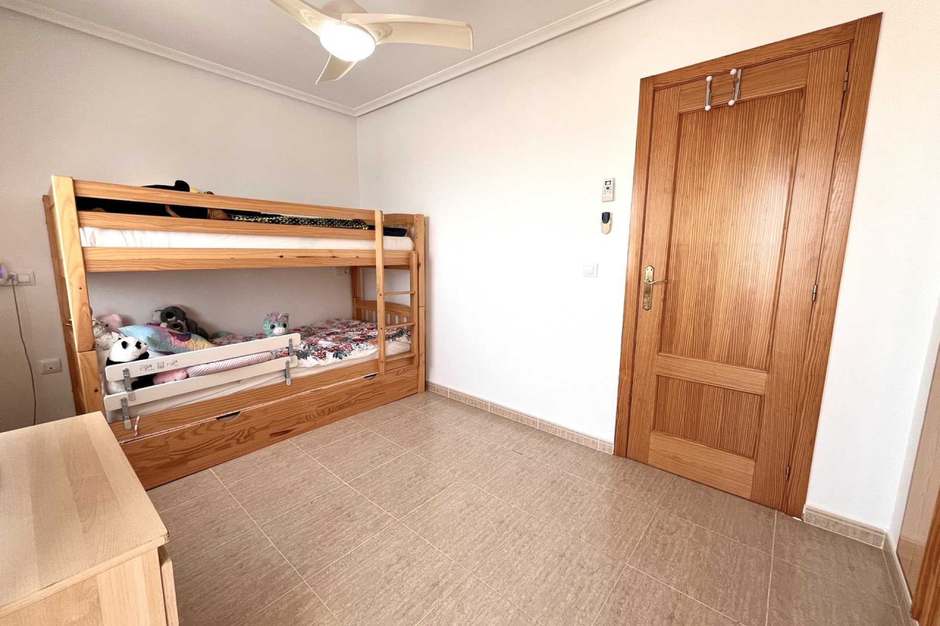 Resale - Terraced house / Townhouse - Avileses