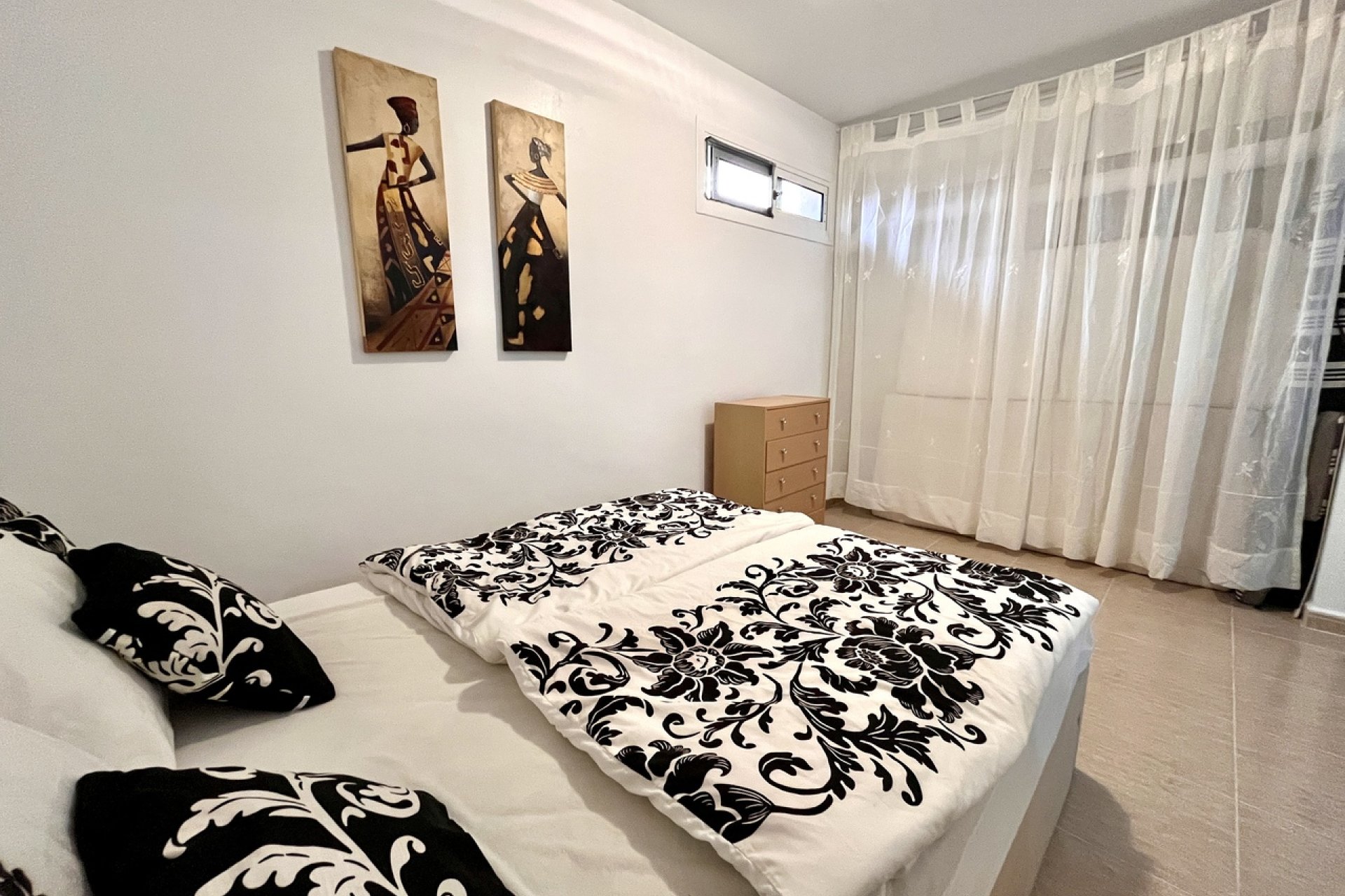 Resale - Terraced house / Townhouse - Avileses