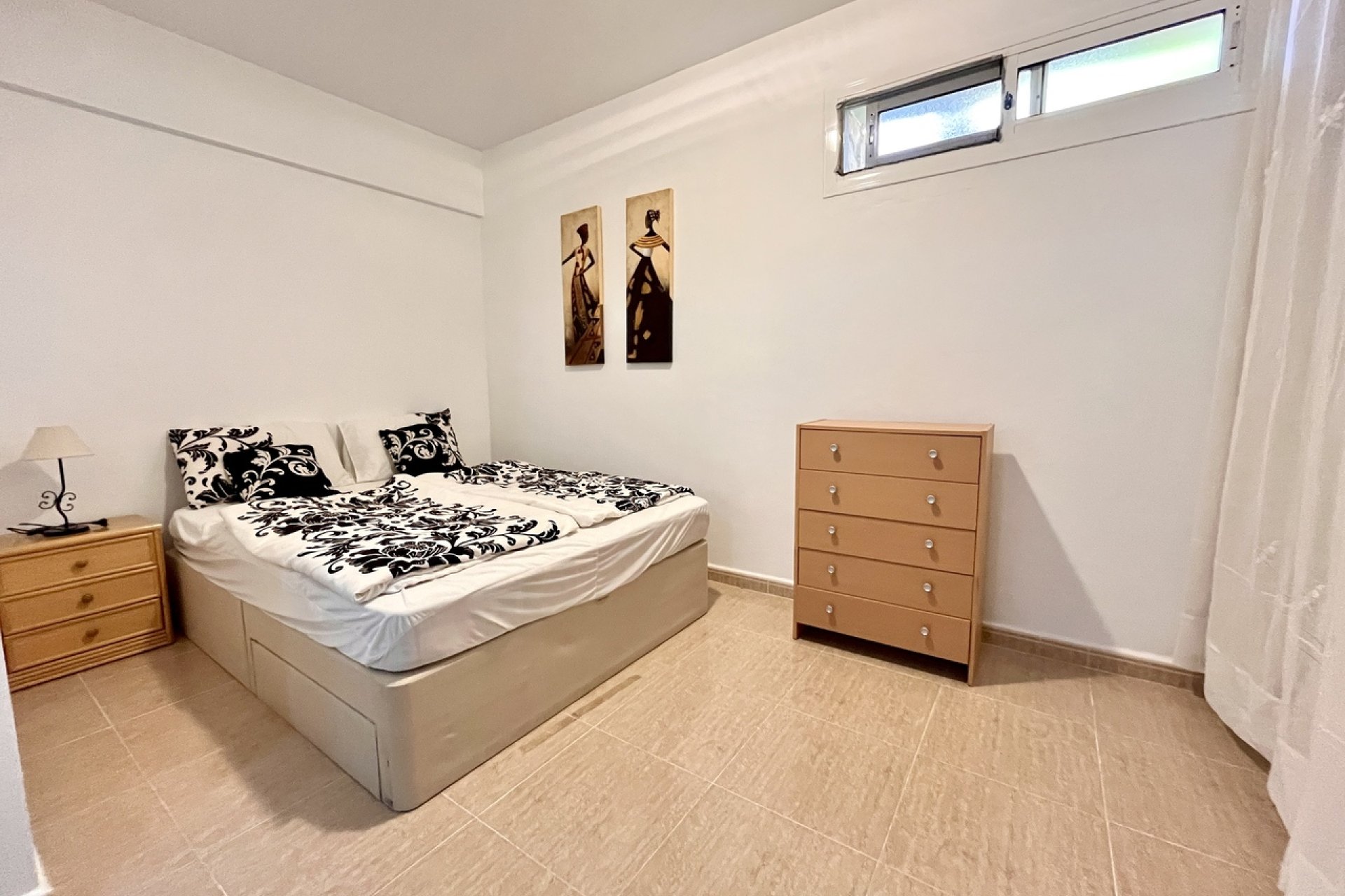 Resale - Terraced house / Townhouse - Avileses