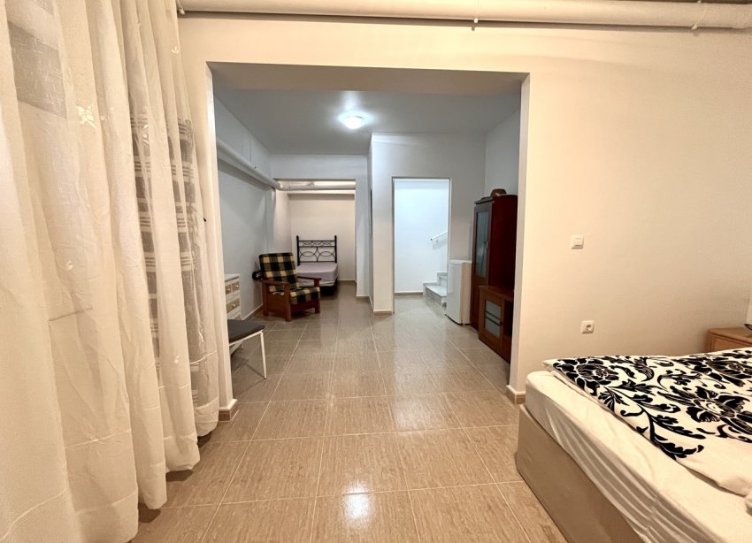 Resale - Terraced house / Townhouse - Avileses