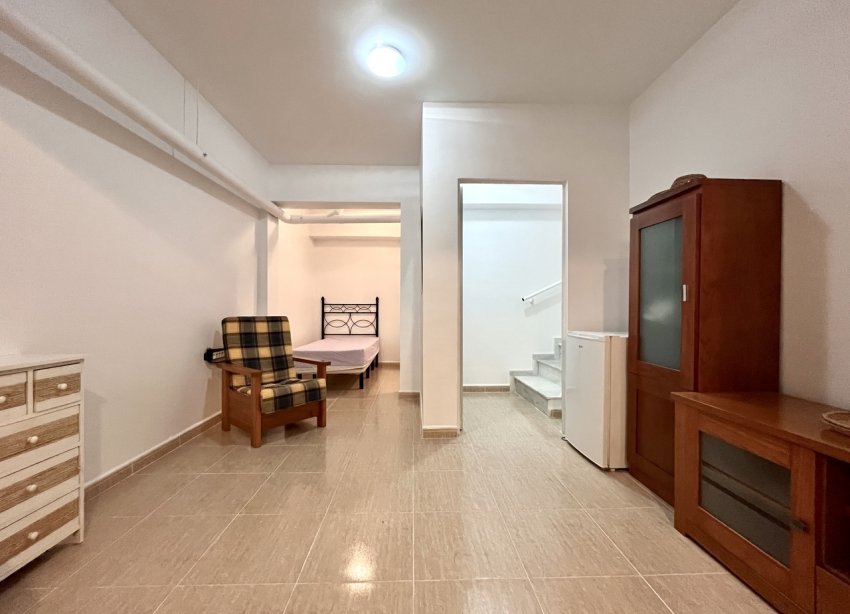 Resale - Terraced house / Townhouse - Avileses