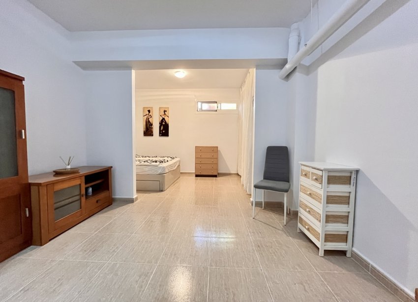 Resale - Terraced house / Townhouse - Avileses