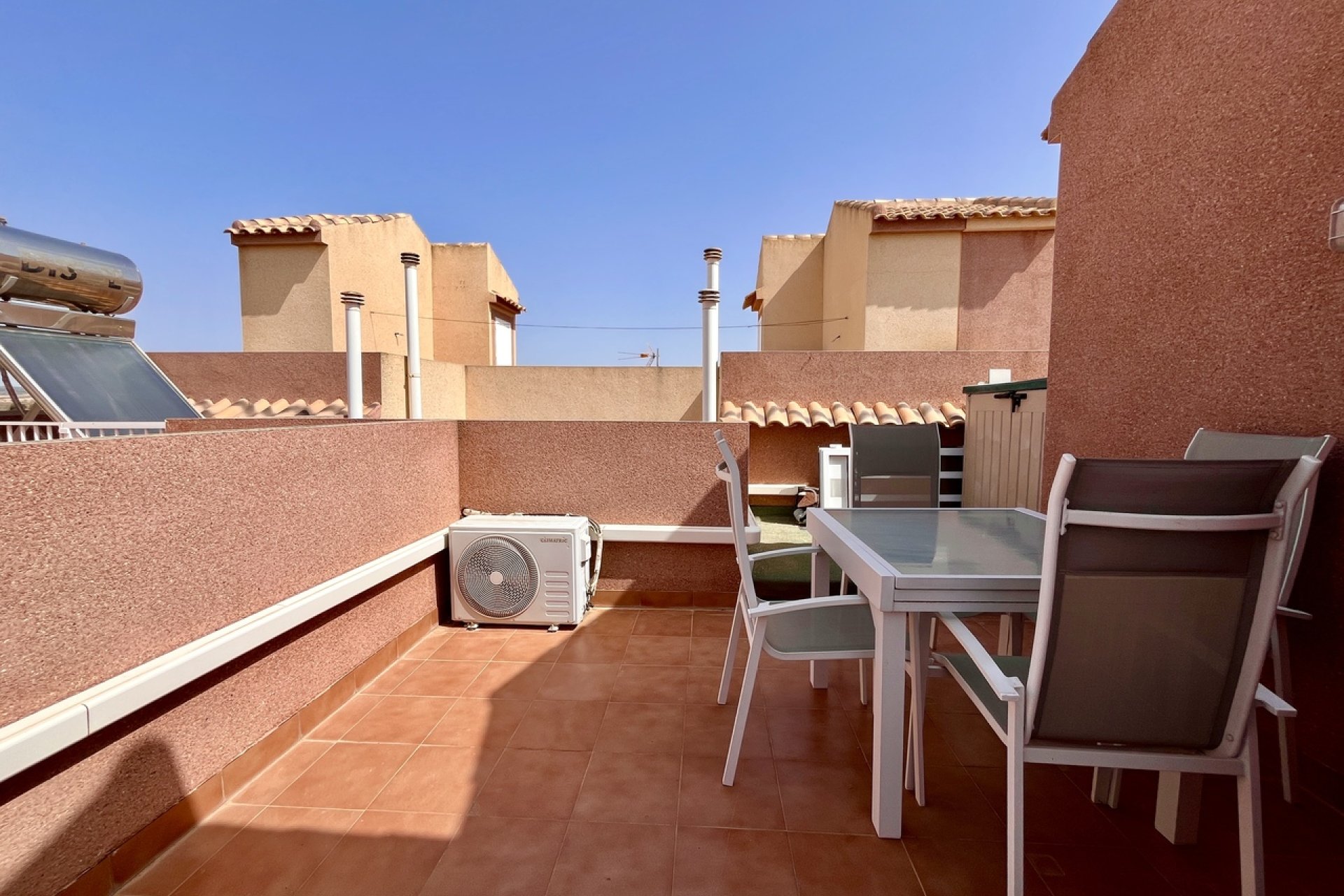 Resale - Terraced house / Townhouse - Avileses