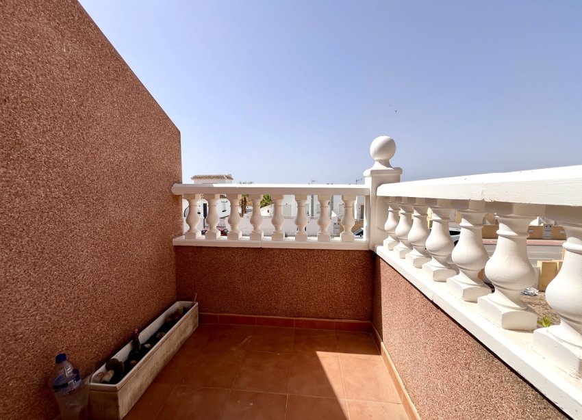 Resale - Terraced house / Townhouse - Avileses