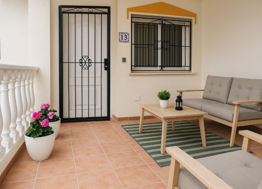 Resale - Terraced house / Townhouse - Costa Blanca - Orihuela Costa