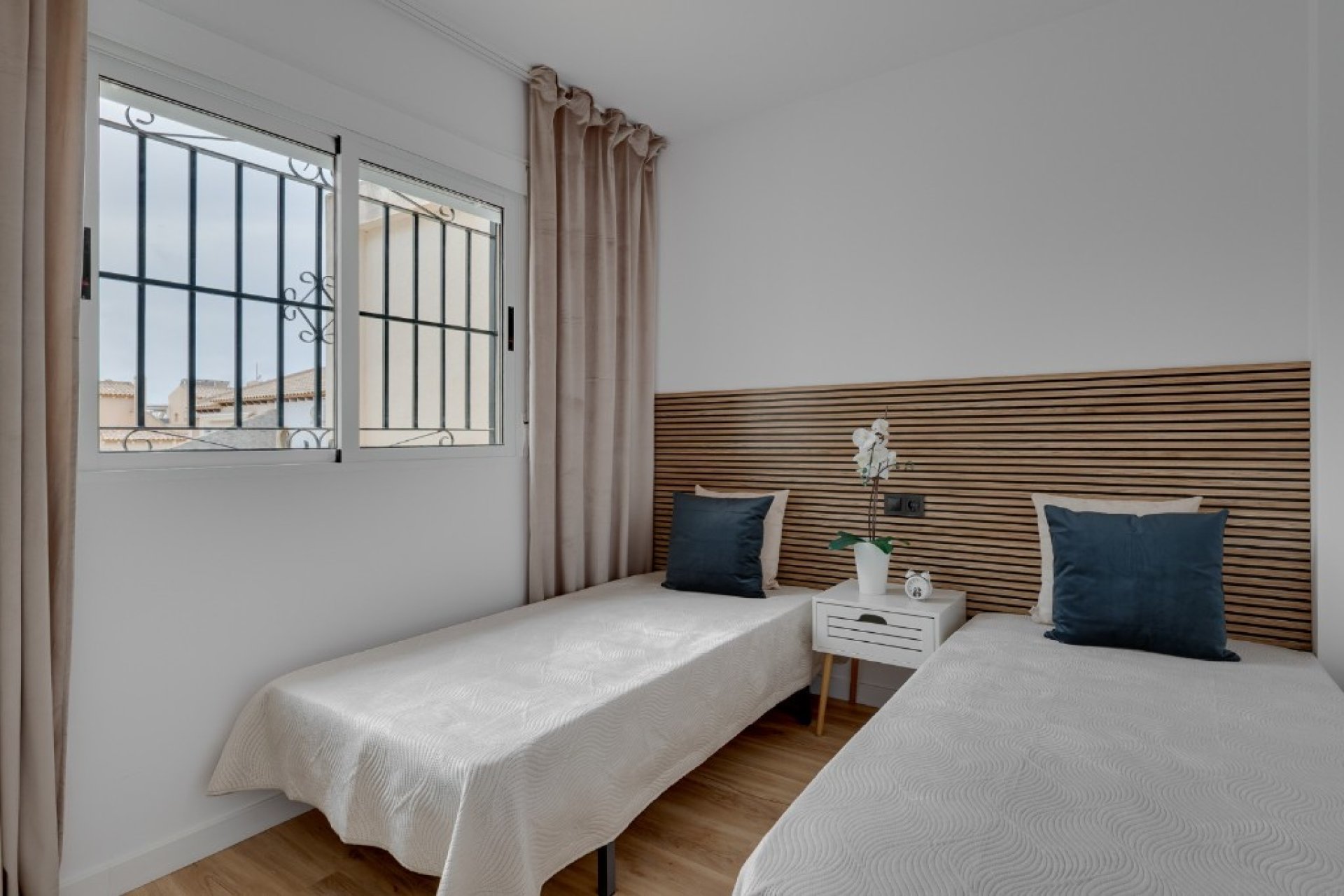 Resale - Terraced house / Townhouse - Costa Blanca - Orihuela Costa