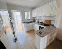 Resale - Terraced house / Townhouse - Daya Nueva