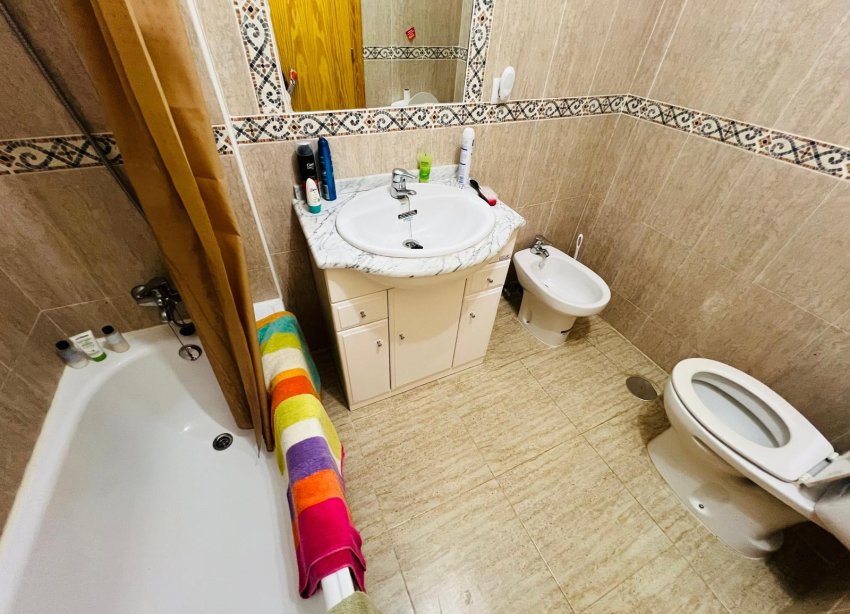 Resale - Terraced house / Townhouse - Daya Nueva