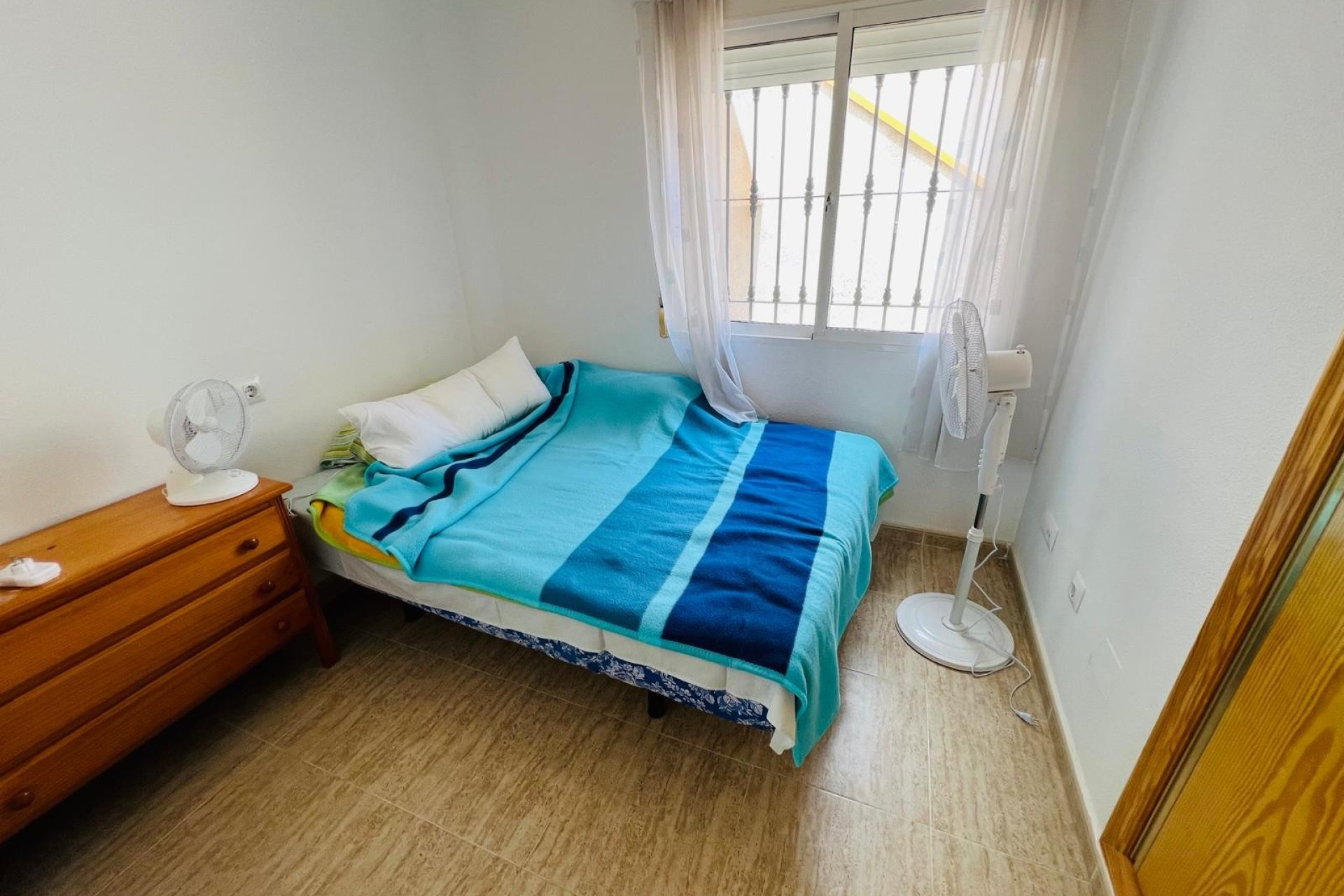 Resale - Terraced house / Townhouse - Daya Nueva