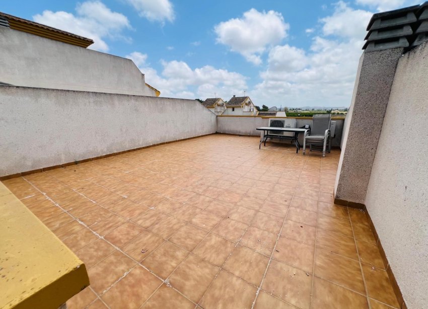 Resale - Terraced house / Townhouse - Daya Nueva