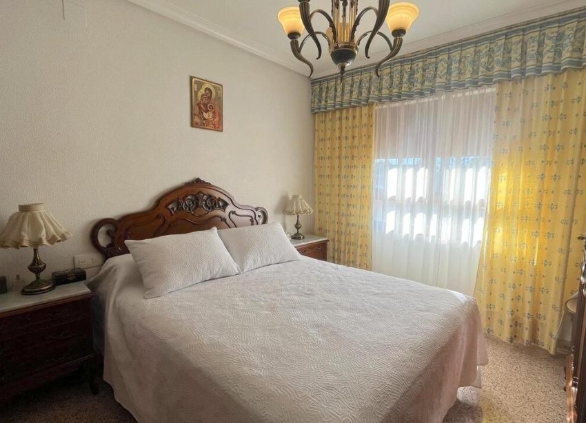 Resale - Terraced house / Townhouse - Formentera del Segura - Pueblo