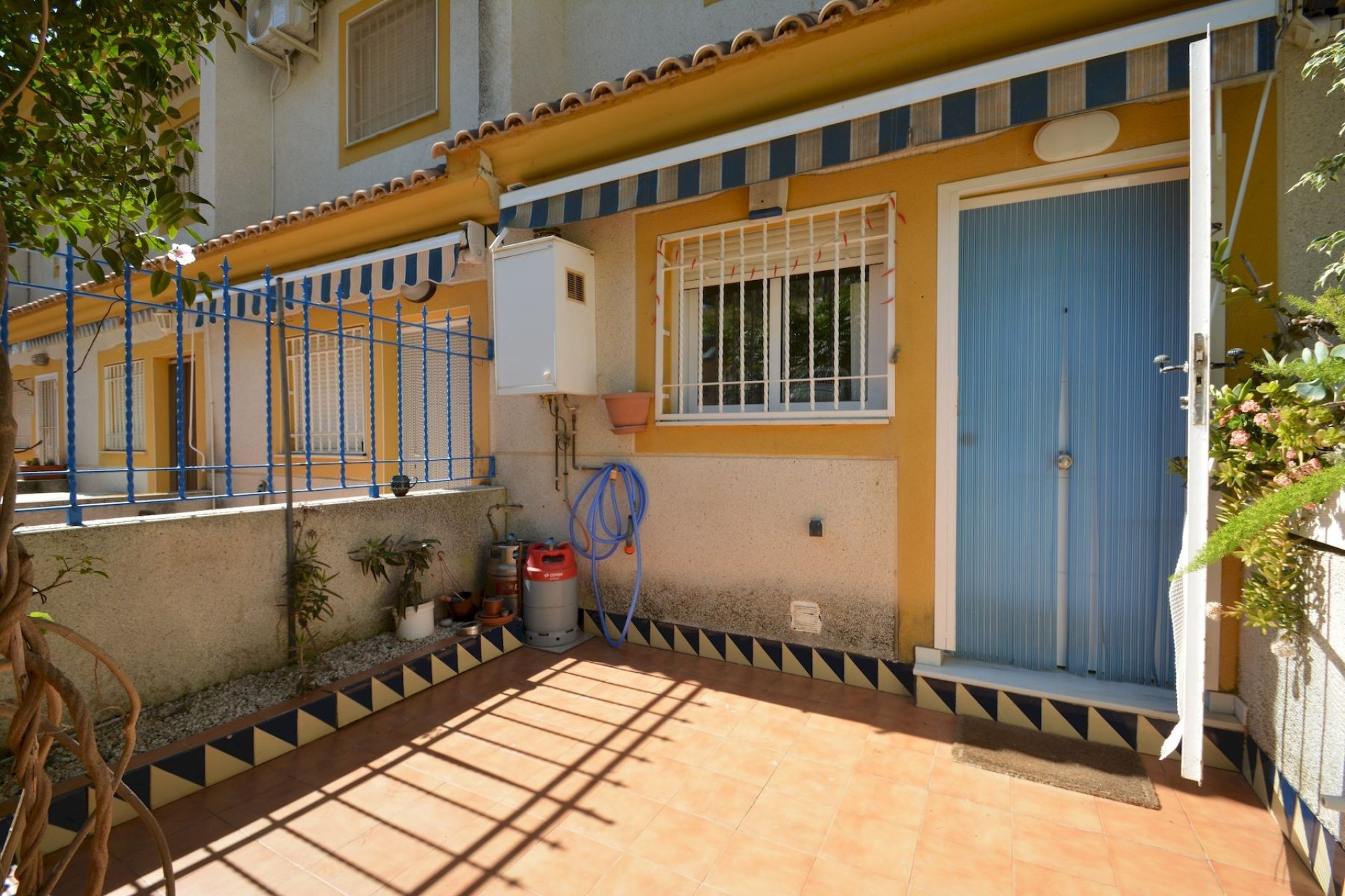Resale - Terraced house / Townhouse - Guardamar del Segura - El Edén - Los Estaños