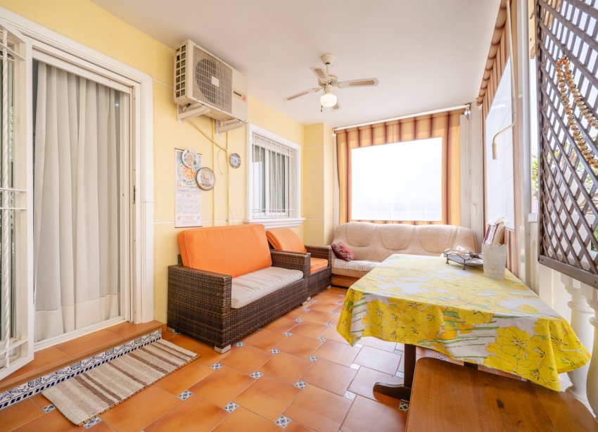 Resale - Terraced house / Townhouse - Guardamar del Segura - El moncayo