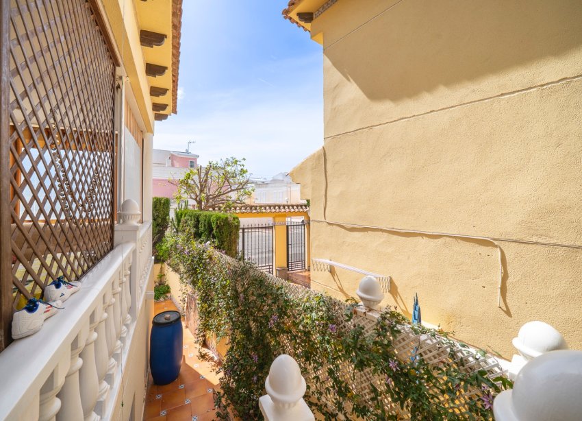 Resale - Terraced house / Townhouse - Guardamar del Segura - El moncayo