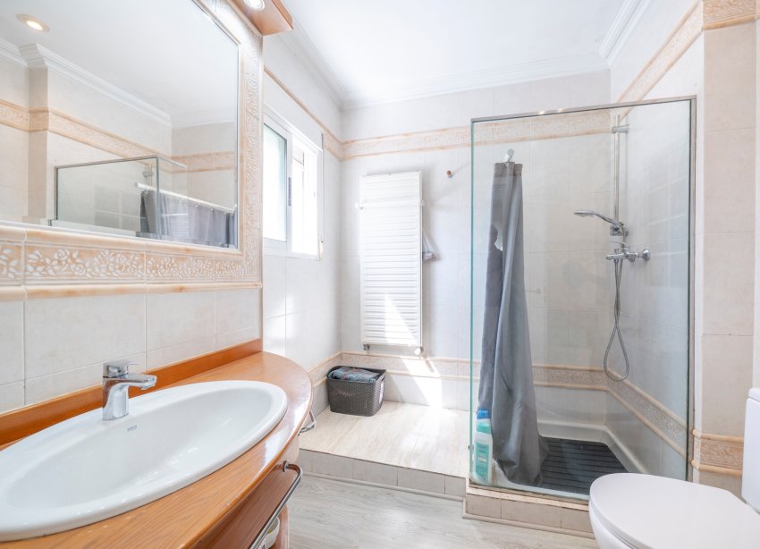 Resale - Terraced house / Townhouse - Guardamar del Segura - El moncayo