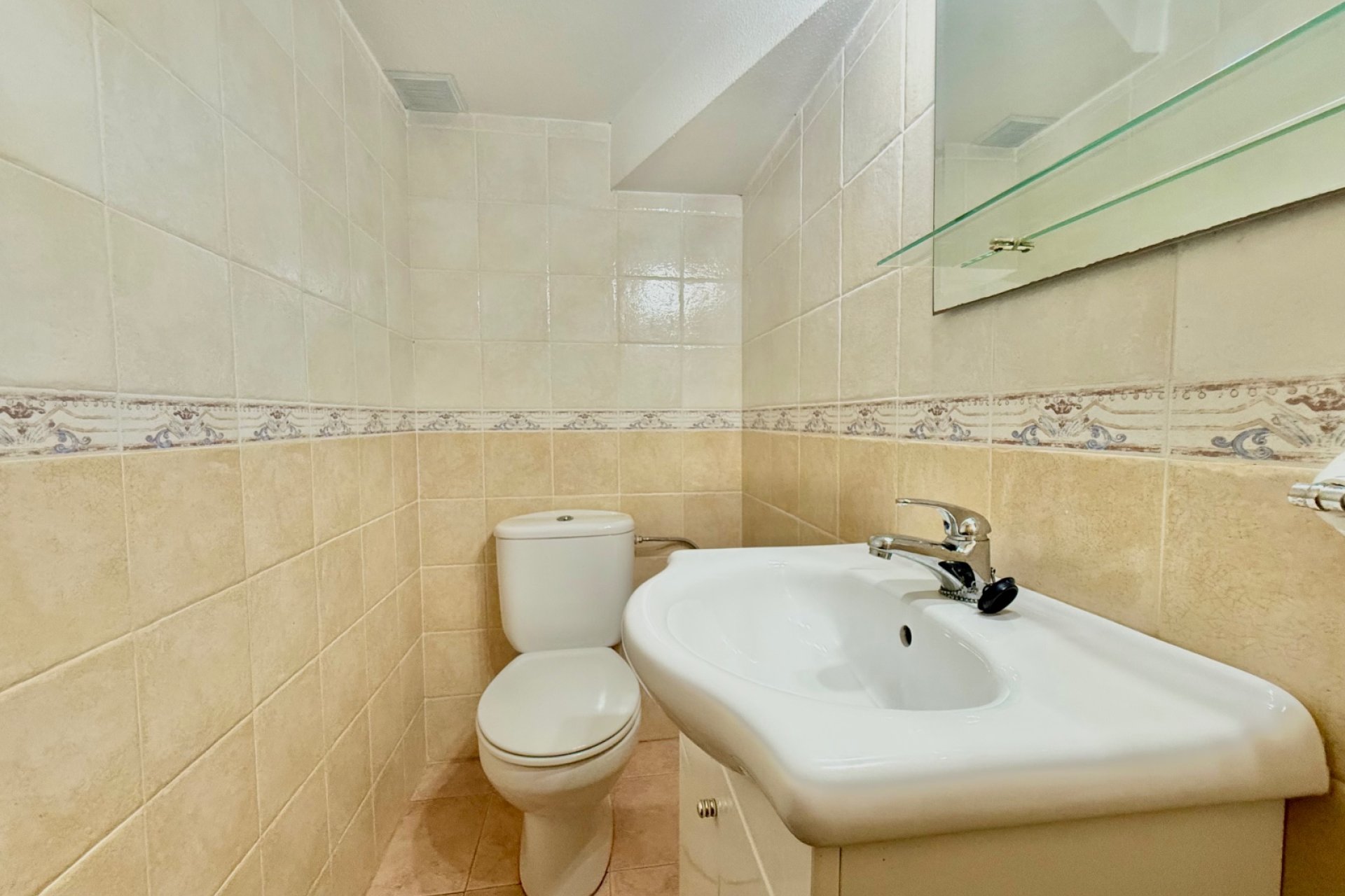 Resale - Terraced house / Townhouse - Guardamar del Segura - Guardamar