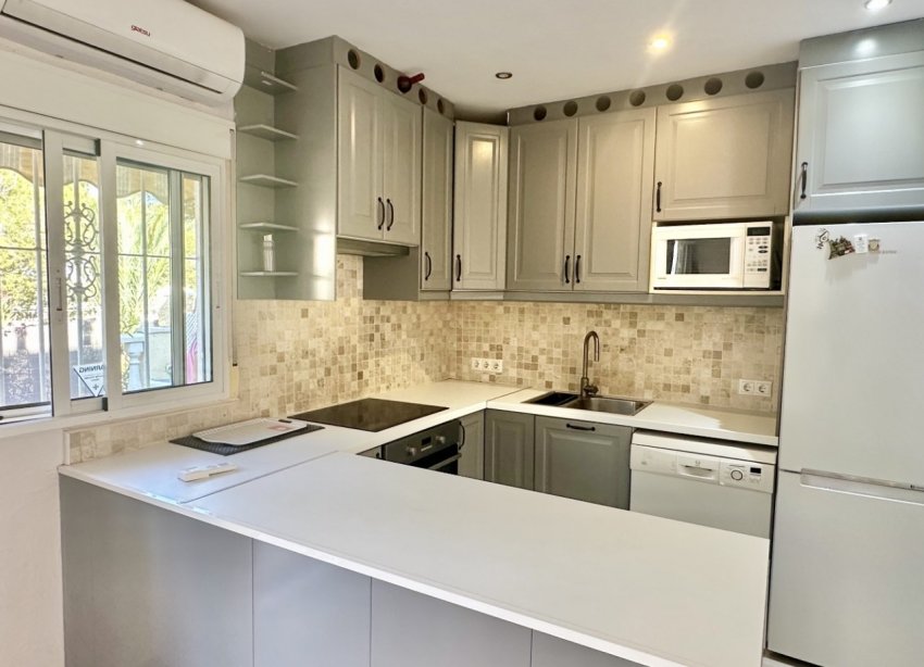 Resale - Terraced house / Townhouse - Guardamar del Segura - Lomas de Polo-Pinomar