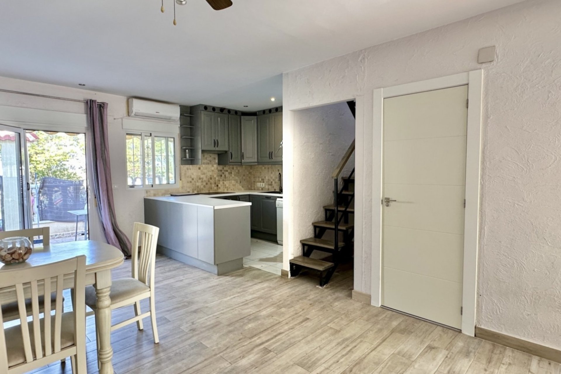 Resale - Terraced house / Townhouse - Guardamar del Segura - Lomas de Polo-Pinomar