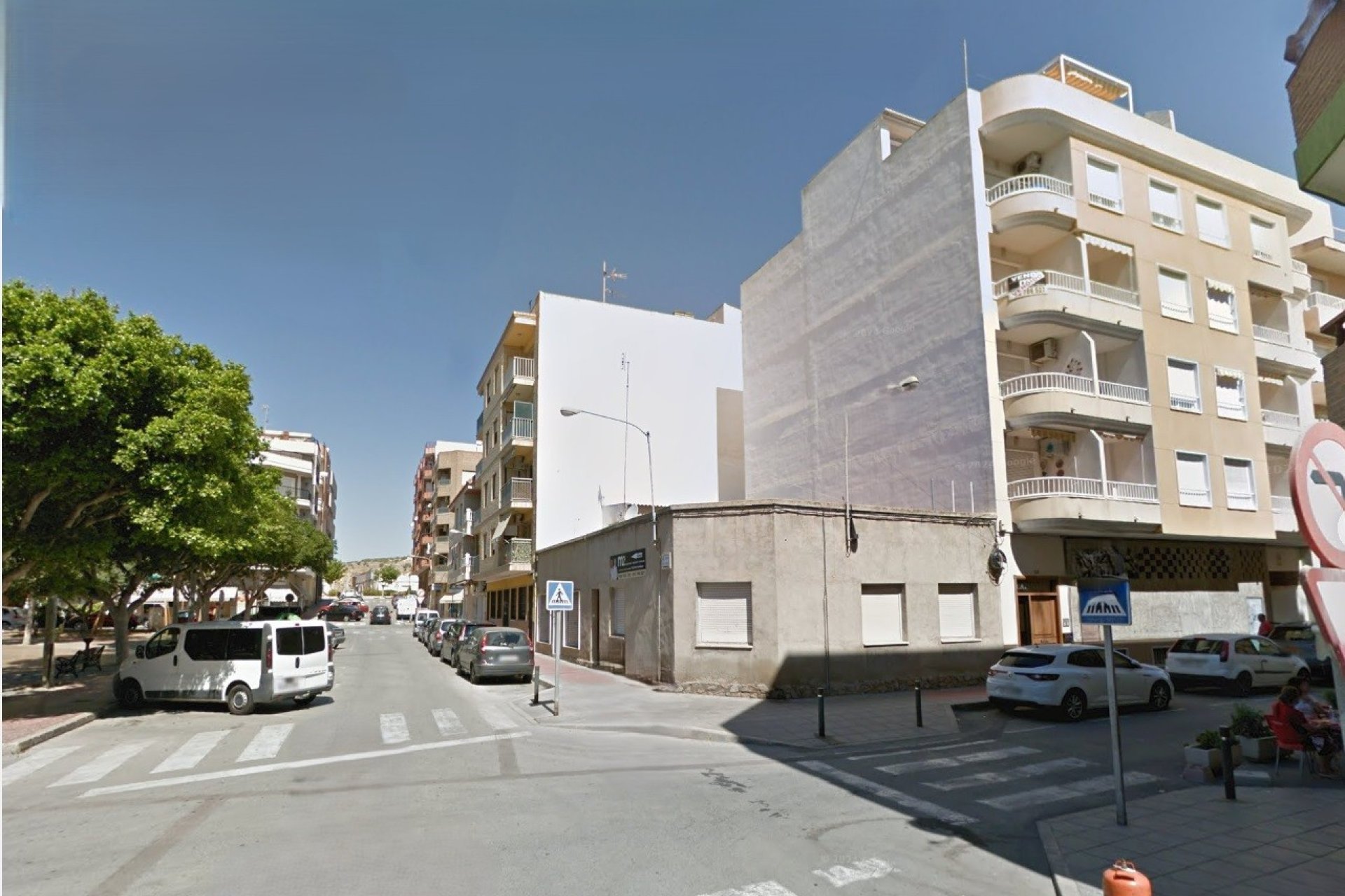 Resale - Terraced house / Townhouse - Guardamar del Segura - MERCADONA