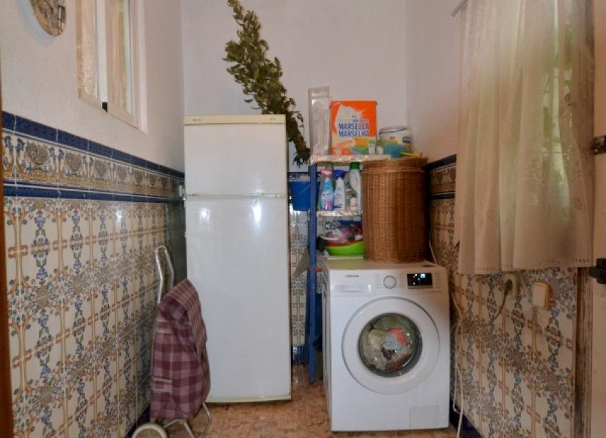 Resale - Terraced house / Townhouse - Guardamar del Segura - MERCADONA