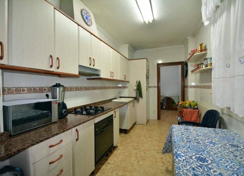 Resale - Terraced house / Townhouse - Guardamar del Segura - MERCADONA