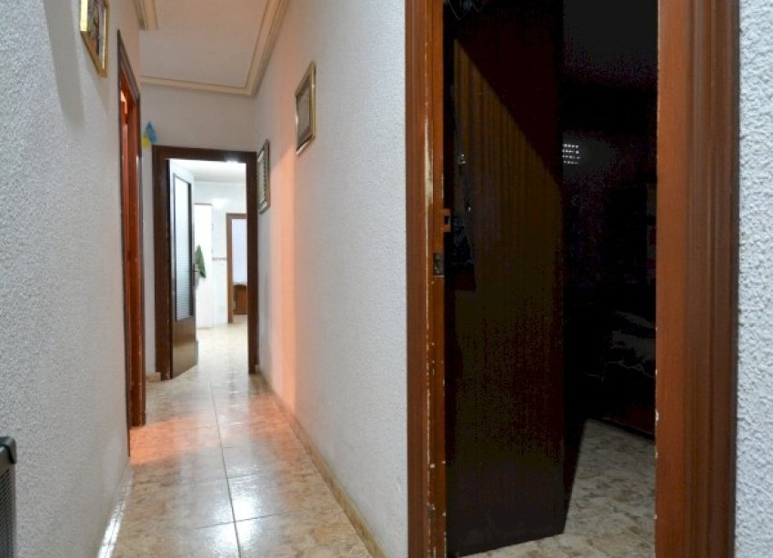 Resale - Terraced house / Townhouse - Guardamar del Segura - MERCADONA