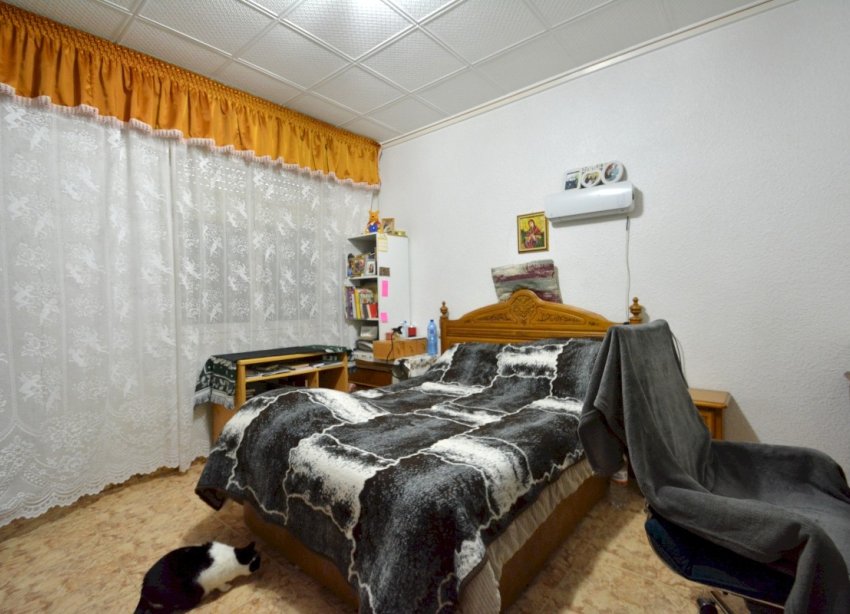 Resale - Terraced house / Townhouse - Guardamar del Segura - MERCADONA