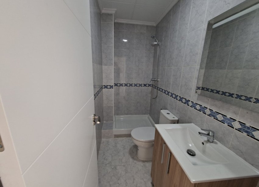Resale - Terraced house / Townhouse - La Marina - La Marina - Urbanization
