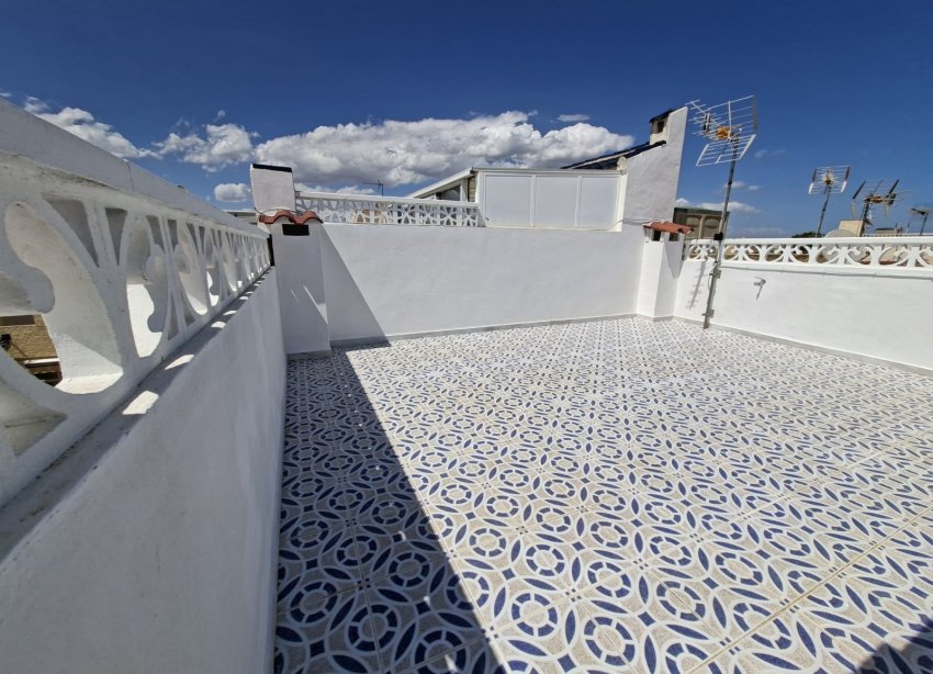 Resale - Terraced house / Townhouse - La Marina - La Marina - Urbanization