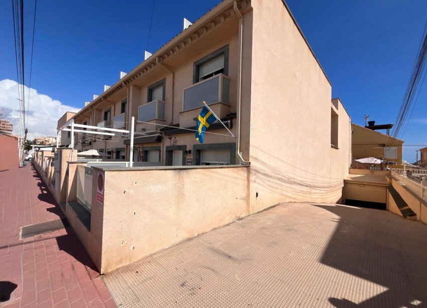 Resale - Terraced house / Townhouse - La Mata