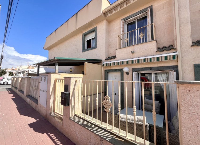 Resale - Terraced house / Townhouse - La Mata