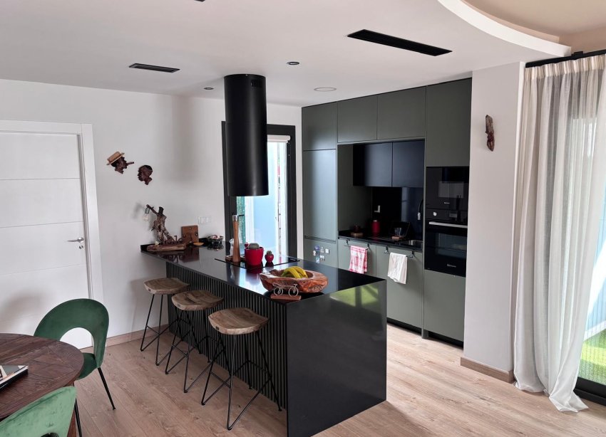 Resale - Terraced house / Townhouse - Los Montesinos - La Herada