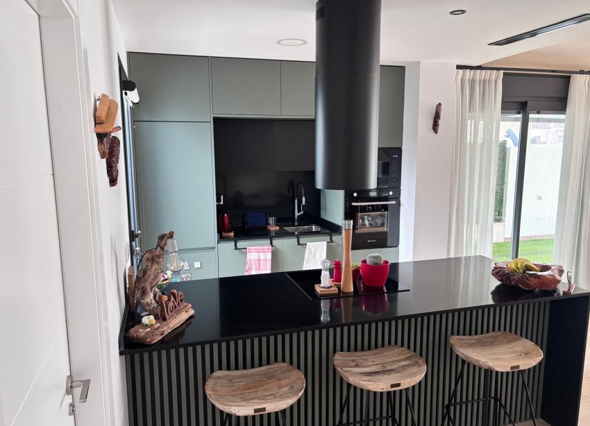 Resale - Terraced house / Townhouse - Los Montesinos - La Herada