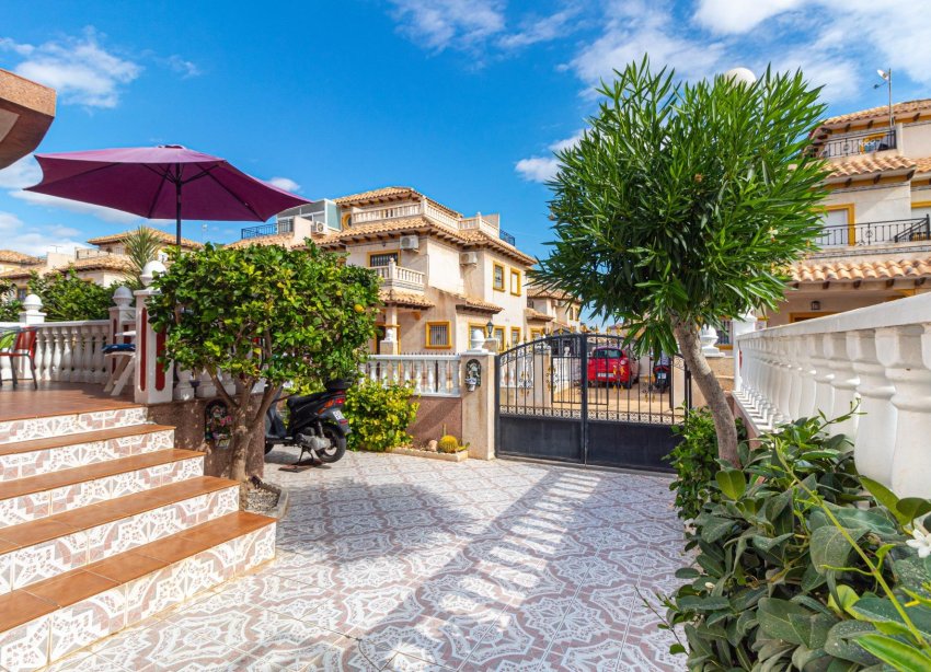 Resale - Terraced house / Townhouse - Orihuela Costa - Cabo Roig