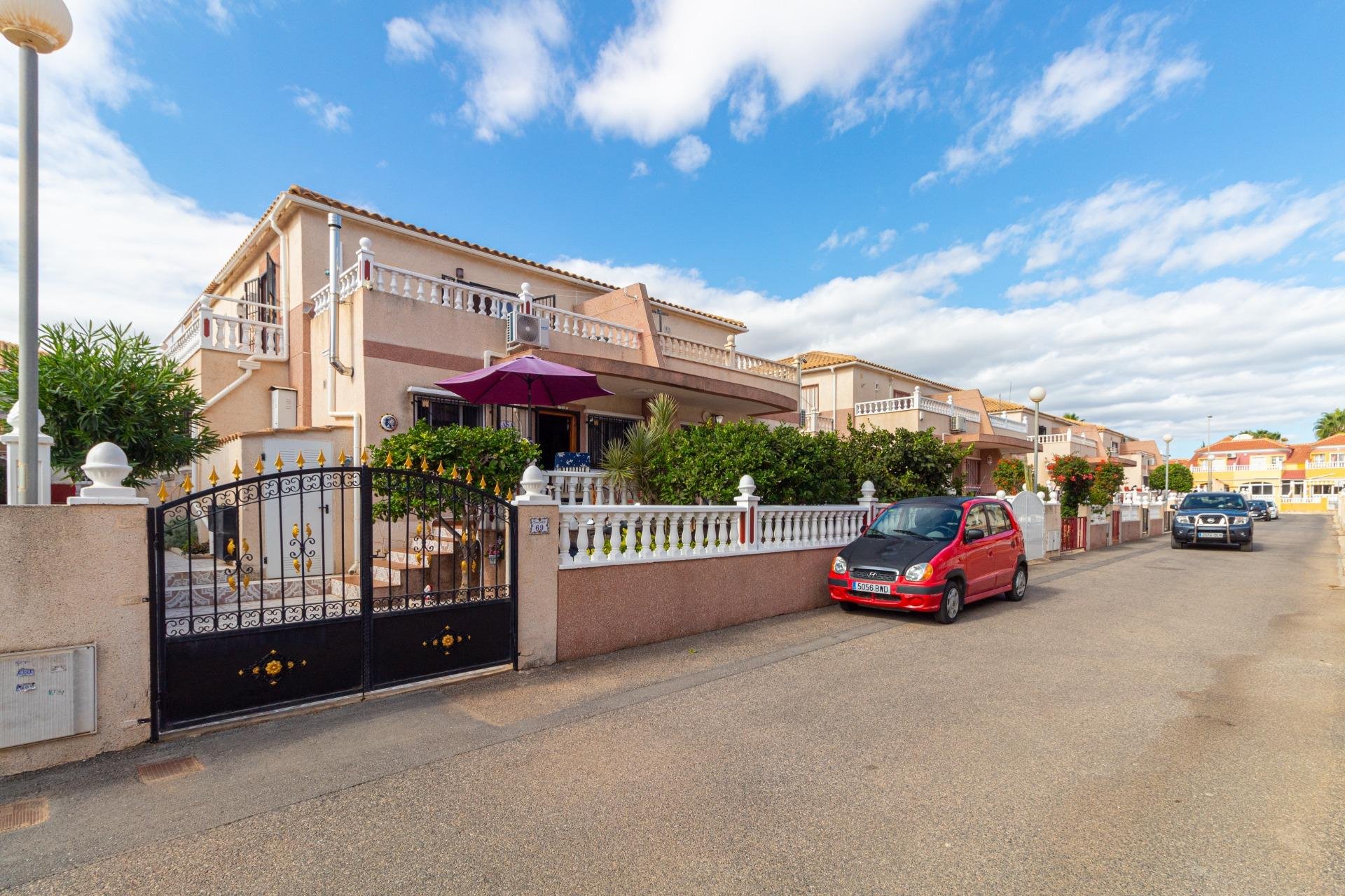 Resale - Terraced house / Townhouse - Orihuela Costa - Cabo Roig