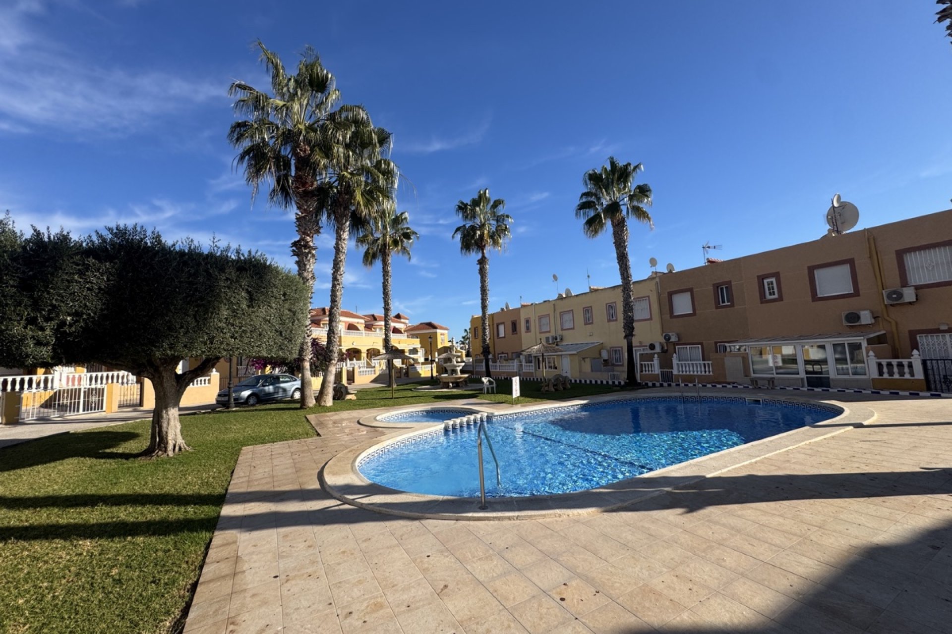 Resale - Terraced house / Townhouse - Orihuela Costa - Cabo Roig