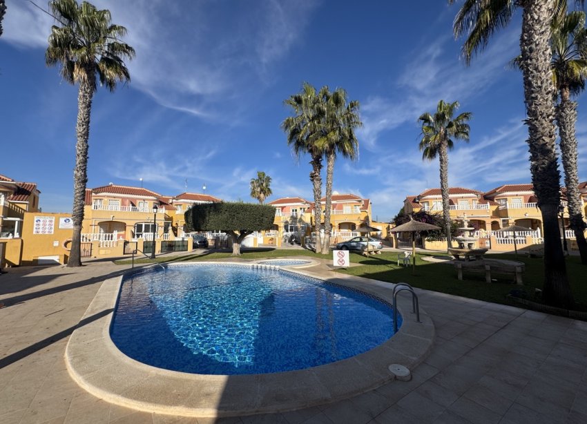 Resale - Terraced house / Townhouse - Orihuela Costa - Cabo Roig