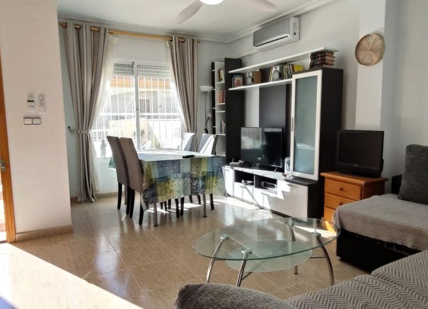 Resale - Terraced house / Townhouse - Orihuela Costa - Cabo Roig