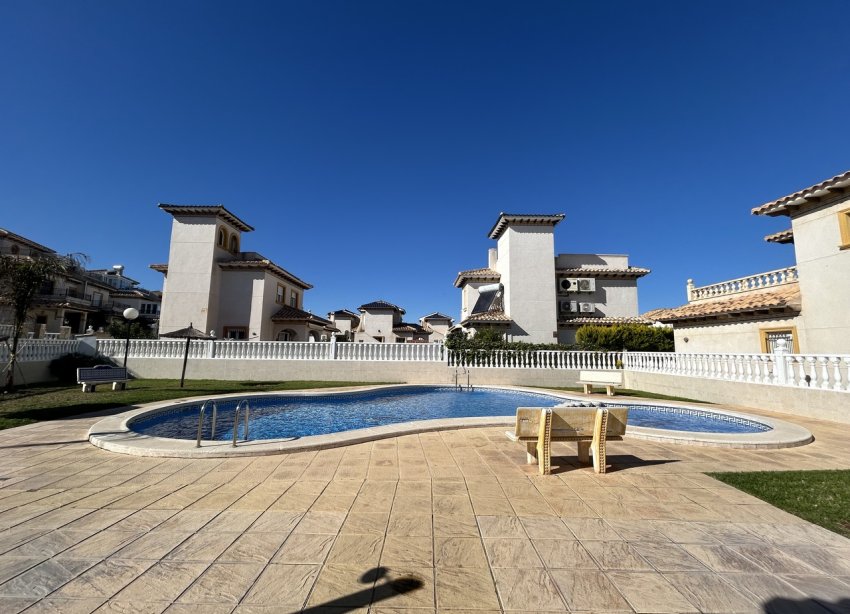 Resale - Terraced house / Townhouse - Orihuela Costa - Cabo Roig