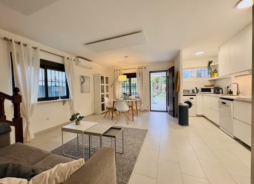 Resale - Terraced house / Townhouse - Orihuela Costa - Cabo Roig