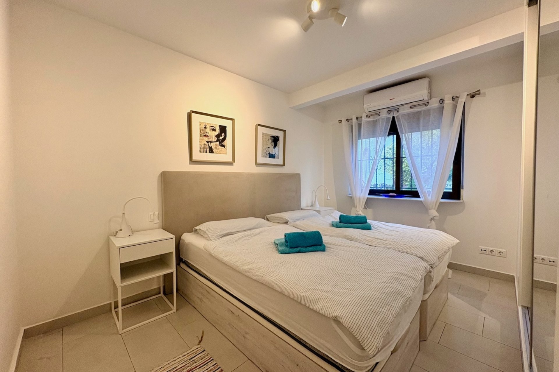 Resale - Terraced house / Townhouse - Orihuela Costa - Cabo Roig