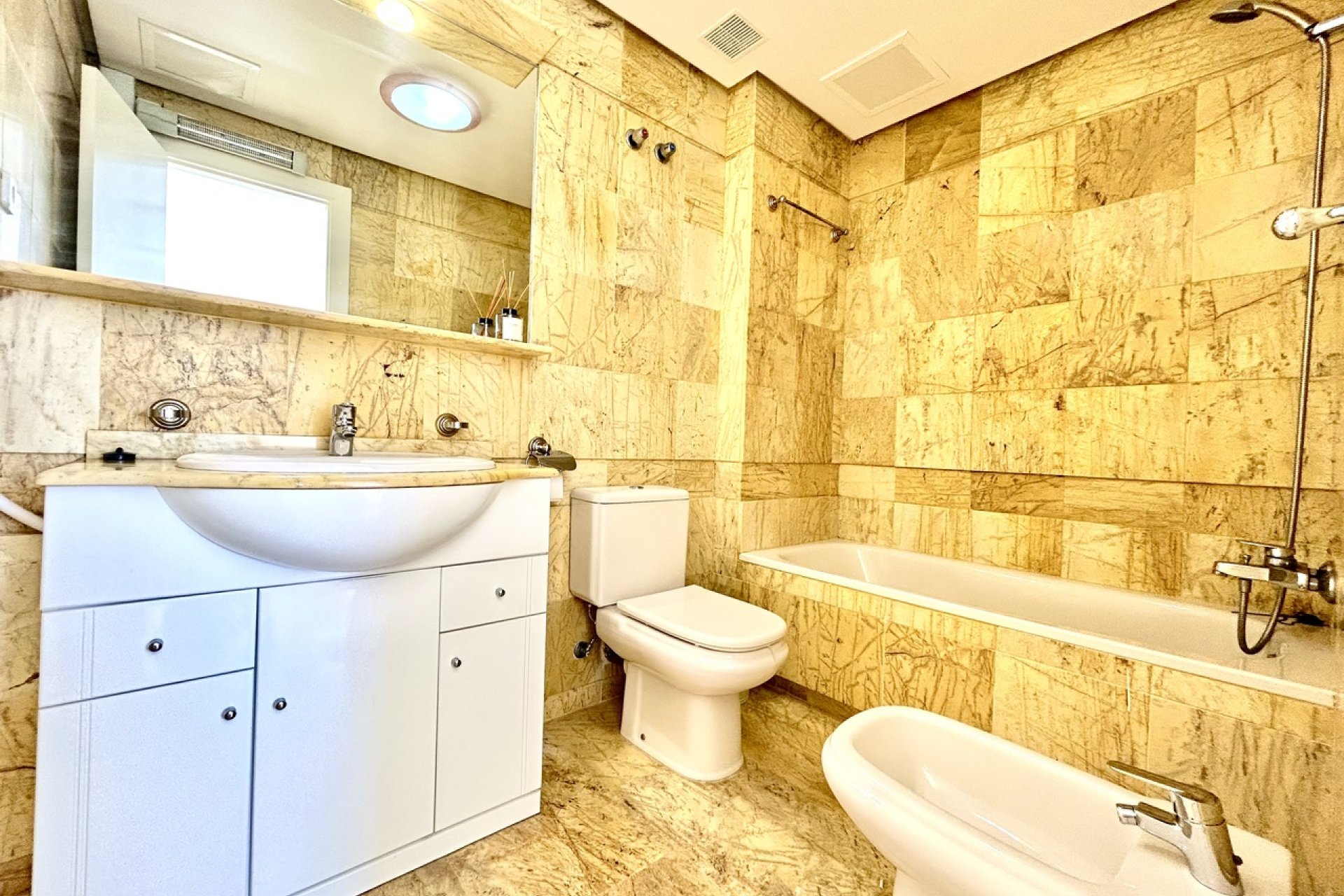 Resale - Terraced house / Townhouse - Orihuela Costa - Cabo Roig