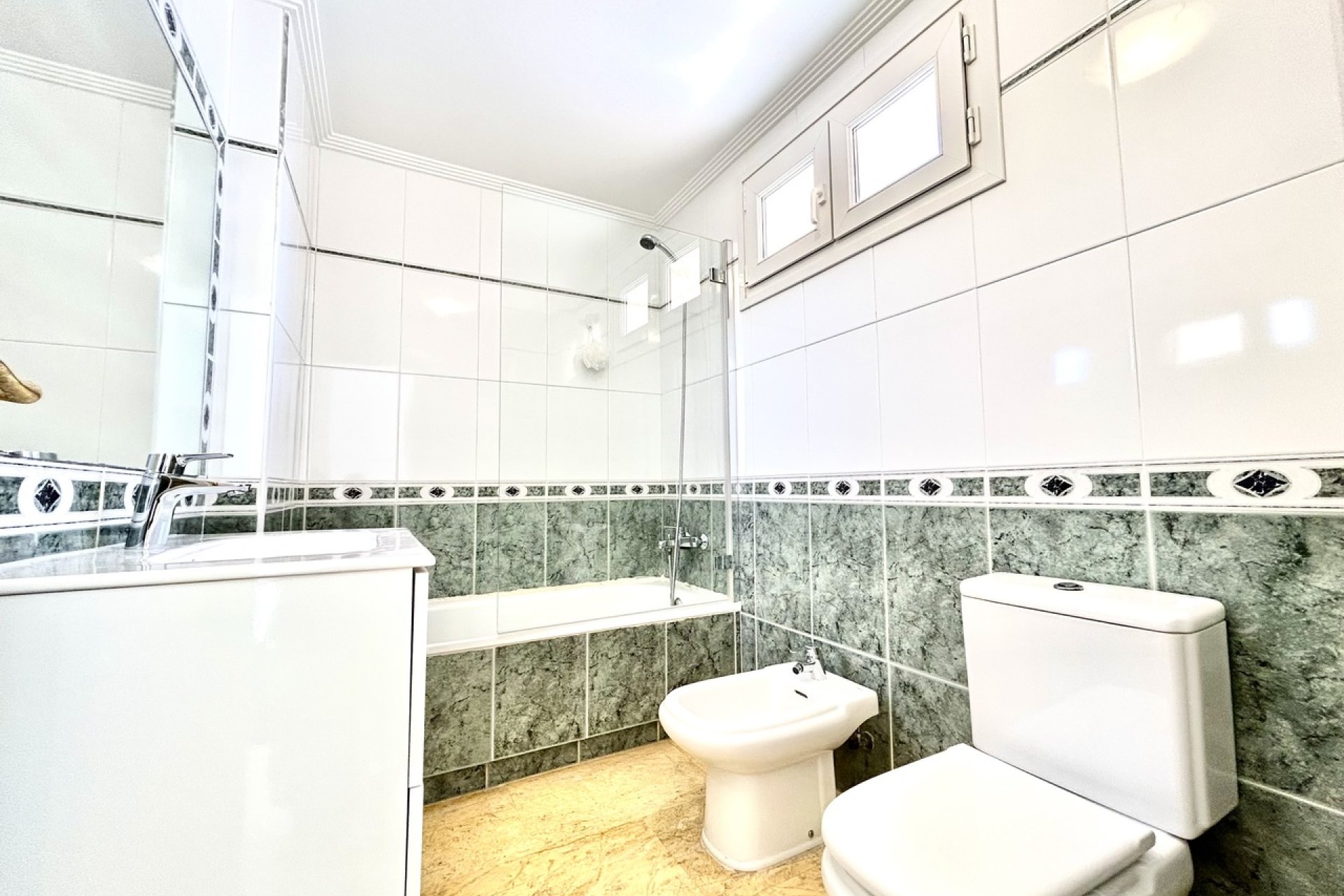 Resale - Terraced house / Townhouse - Orihuela Costa - Cabo Roig